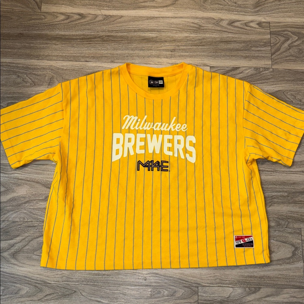 New Era Yellow Striped Milwaukee Brewers Tee - Picture 5 of 5